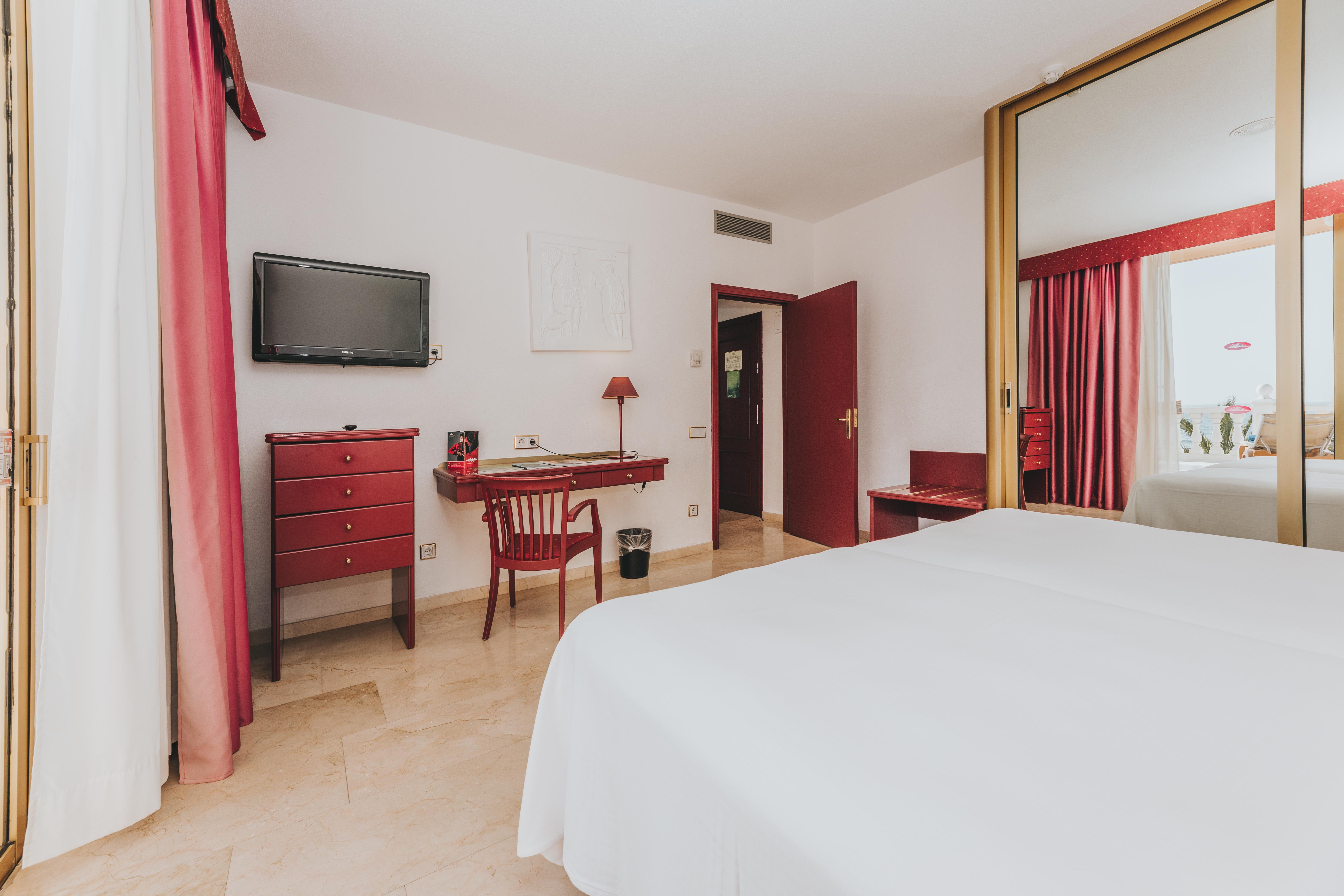 Hotel Cleopatra Palace Плая де лас Америкас Екстериор снимка